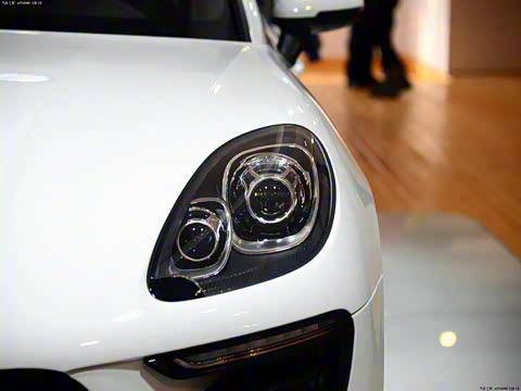 2014�� Macan S 3.0T