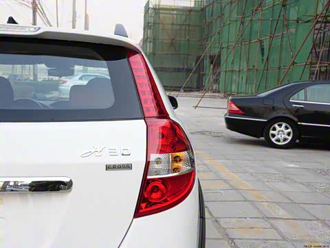 2013�� CROSS 1.6L �ֶ�������