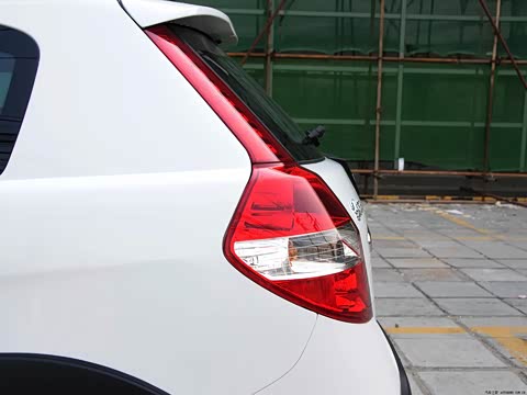 2013�� CROSS 1.6L �ֶ�������