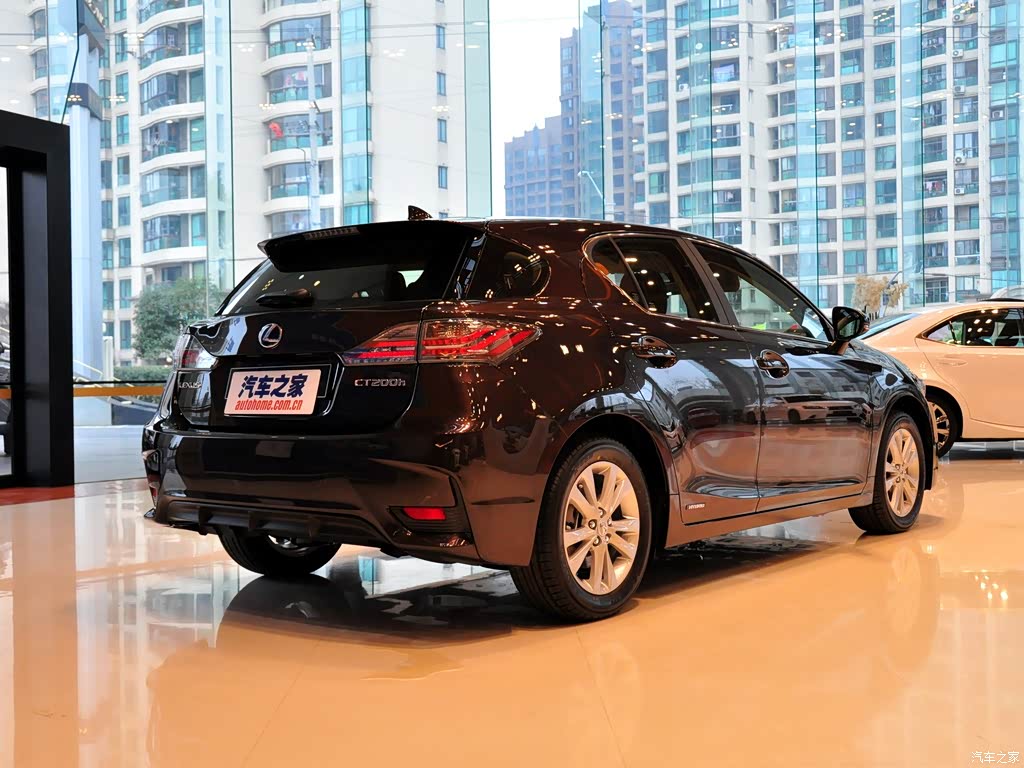 雷克萨斯 雷克萨斯ct 2014款 ct200h 舒适版 单色