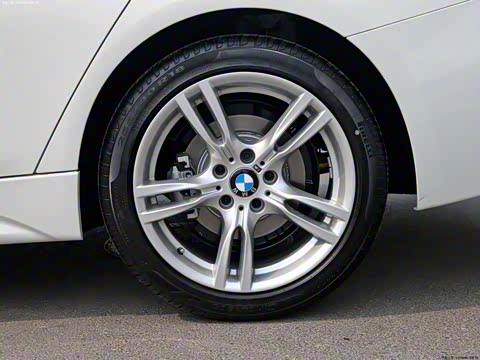 2014�� 328i M�˶���