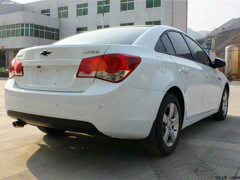 2013�� 1.6L SE MT