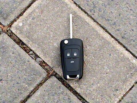 2014�� 1.6L SL�������� AT