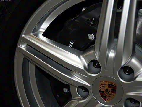 2014�� Cayenne Platinum Edition 3.0T