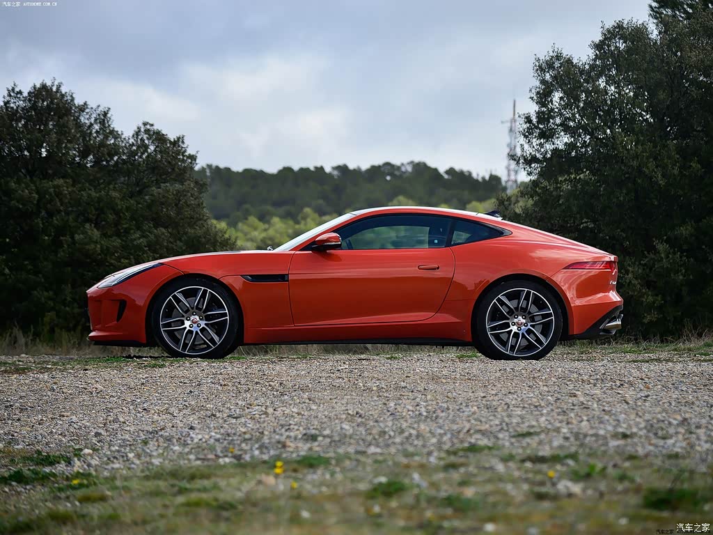 2015款 5.0 sc r 硬顶版