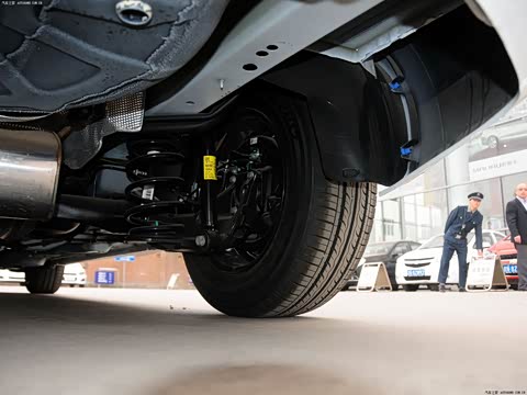 2013�� 1.6L SL MT