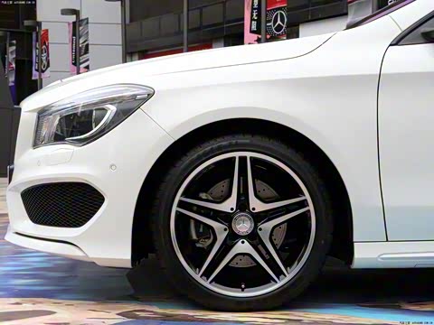 2014�� CLA 260 4MATIC