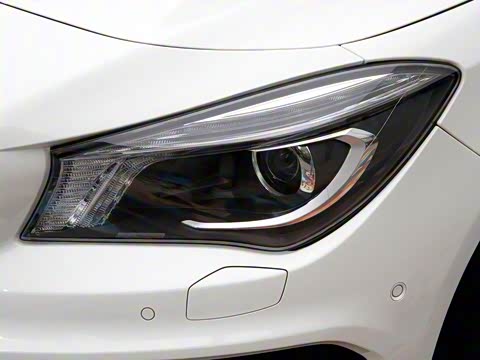 2014�� CLA 260 4MATIC