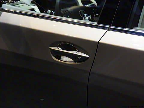 2015�� 3.5L Hybrid SH-AWD��