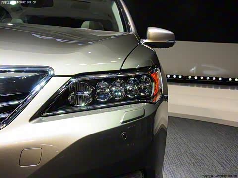 2015�� 3.5L Hybrid SH-AWD��