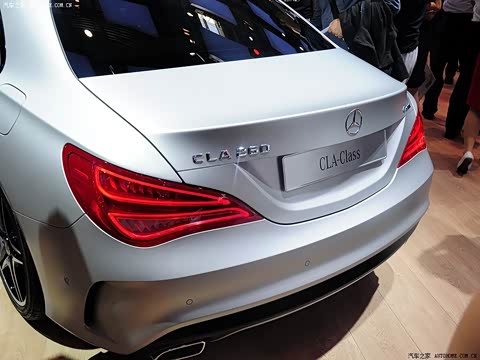 2014�� CLA 260 4MATIC