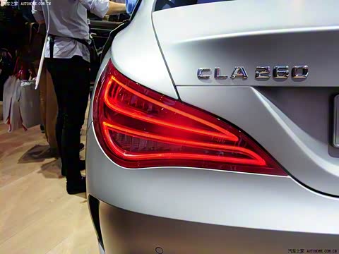 2014�� CLA 260 4MATIC