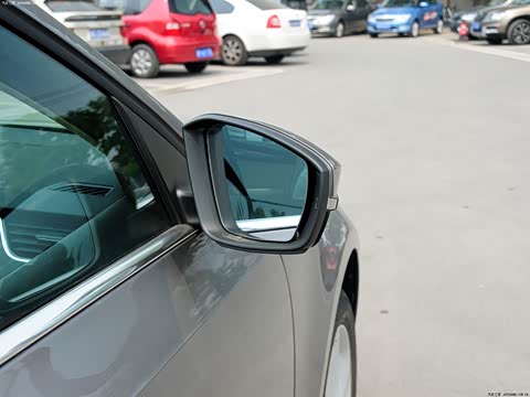 2015�� 1.6L �Զ��ݿ���