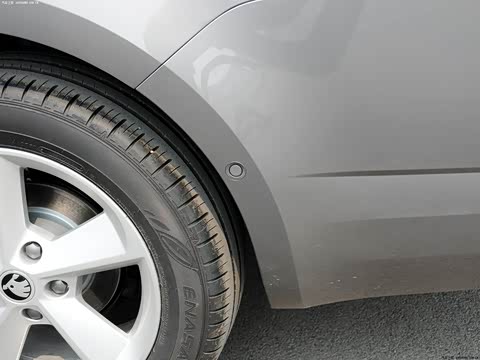 2015�� 1.6L �Զ��ݿ���