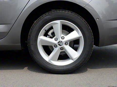 2015�� 1.6L �Զ��ݿ���