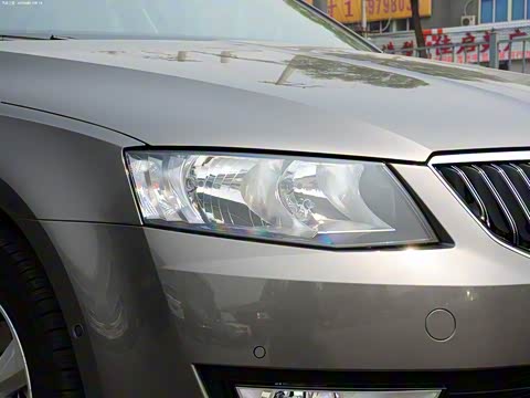 2015�� 1.6L �Զ��ݿ���