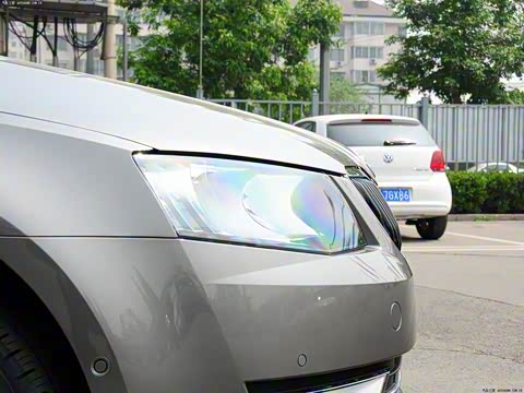 2015�� 1.6L �Զ��ݿ���