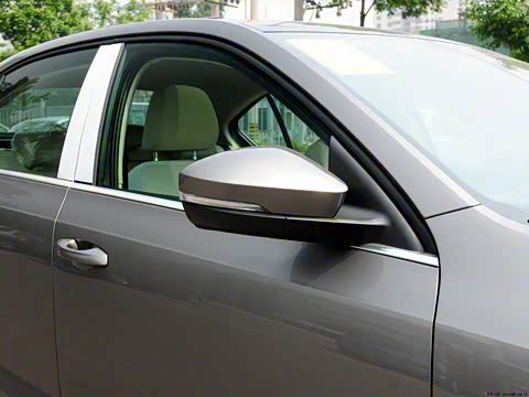 2015�� 1.6L �Զ��ݿ���