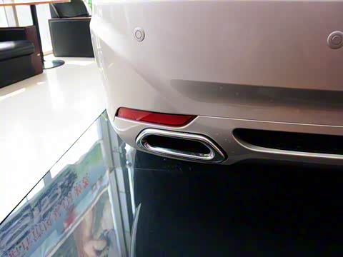 2014�� M5 1.6L �ֶ���Ӣ��