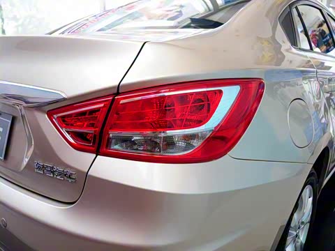 2014�� M5 1.6L �ֶ���Ӣ��