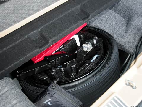 2014�� R 320 4MATIC ������