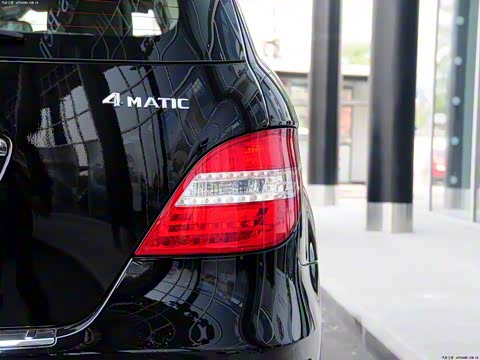 2014�� R 320 4MATIC ������