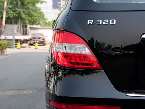 2014�� R 320 4MATIC ������