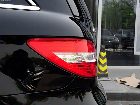 2014�� R 320 4MATIC ������