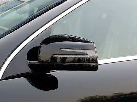 2014�� R 320 4MATIC ������