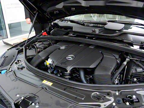 2014�� R 320 4MATIC ������