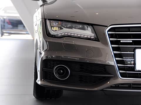2014�� 50 TFSI quattro ������
