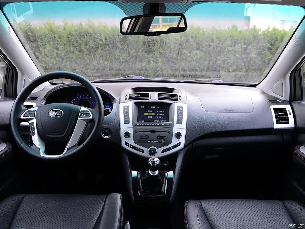 比亚迪 比亚迪s6 2014款 1.5ti 手动旗舰型 5座