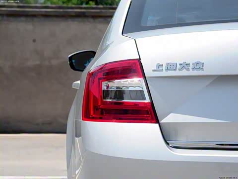 2015�� 1.6L �ֶ��ݿ���