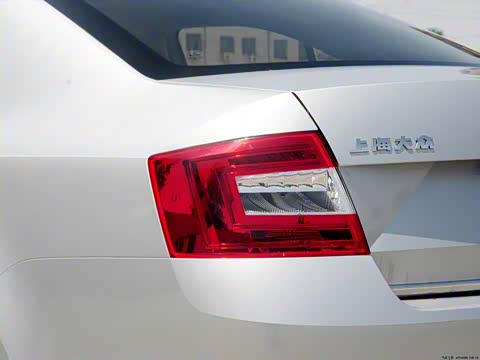 2015�� 1.6L �ֶ��ݿ���