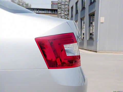 2015�� 1.6L �ֶ��ݿ���