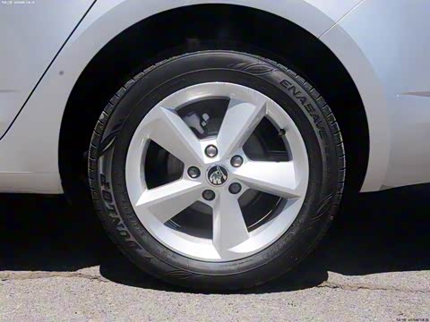 2015�� 1.6L �ֶ��ݿ���