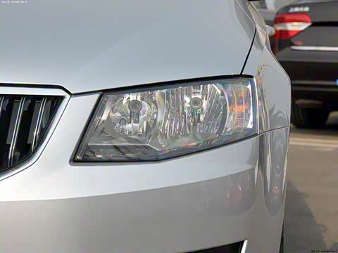 2015�� 1.6L �ֶ��ݿ���