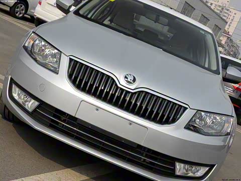 2015�� 1.6L �ֶ��ݿ���