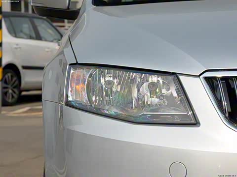 2015�� 1.6L �ֶ��ݿ���