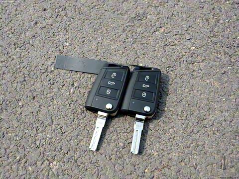 2015�� 1.6L �Զ��ݽܰ�