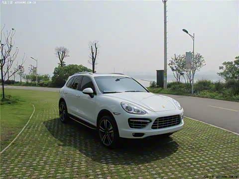 2014�� Cayenne Platinum Edition 3.0T