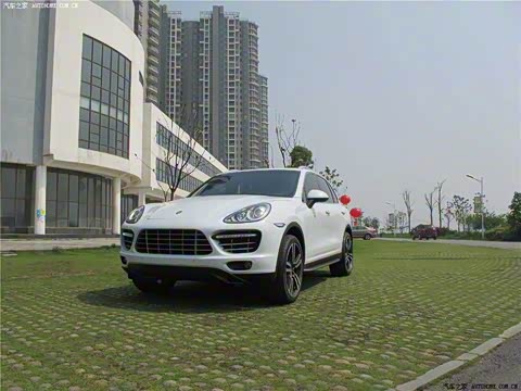 2014�� Cayenne Platinum Edition 3.0T