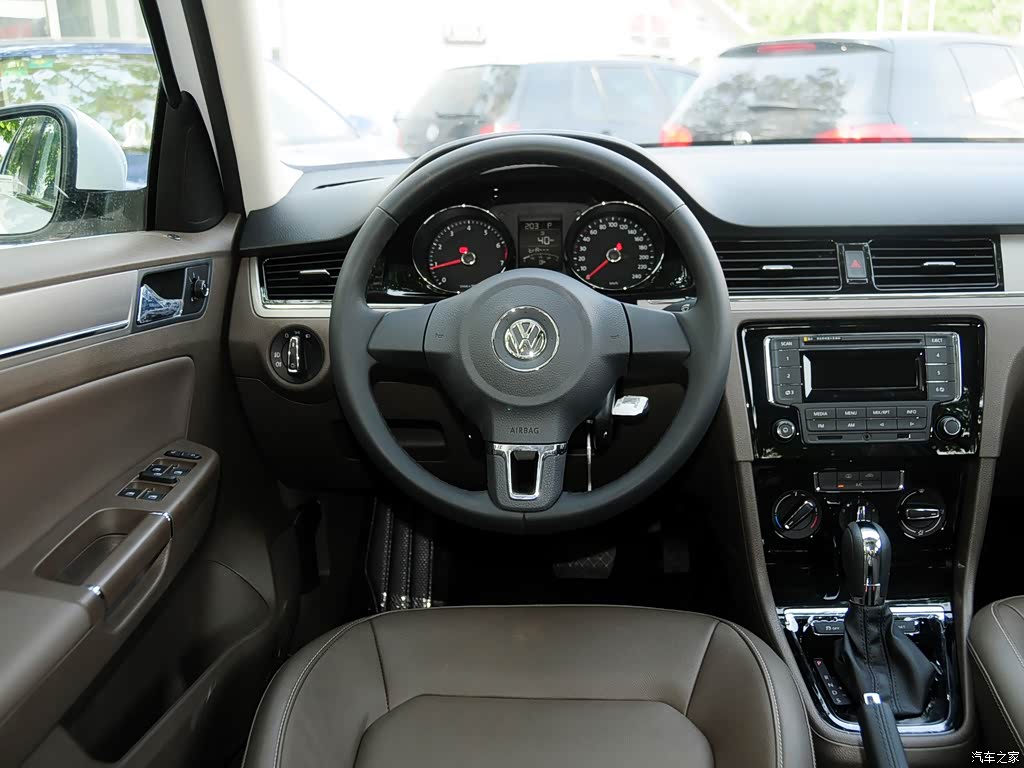 一汽-大众 宝来 2014款 1.4tsi 自动舒适型