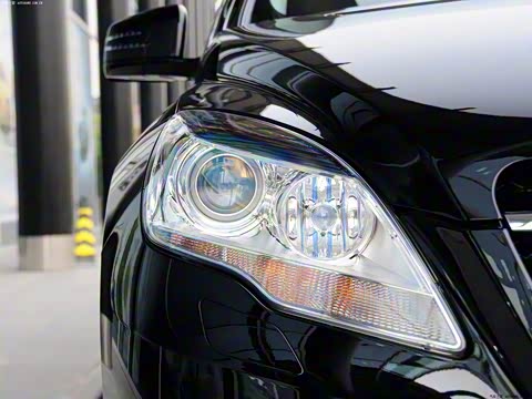 2014�� R 320 4MATIC ������