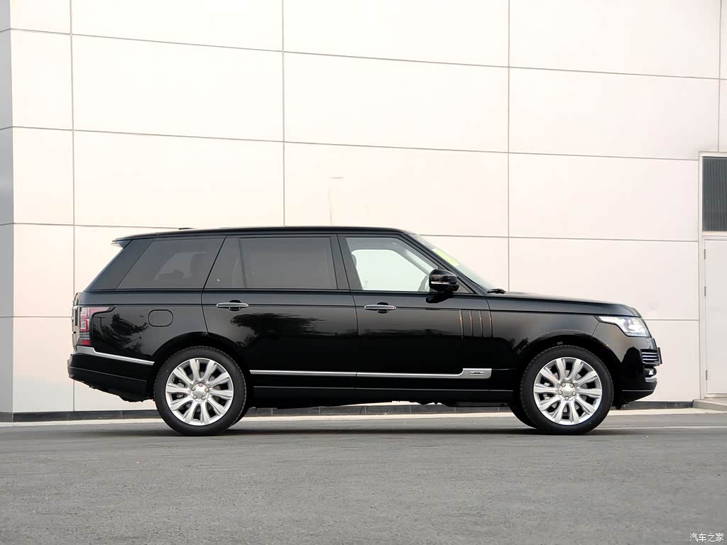 路虎(进口) 揽胜 2014款 3.0 v6 sc vogue se 创世加长版