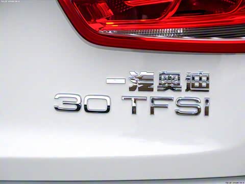 2015�� 30 TFSI ��ȡ��