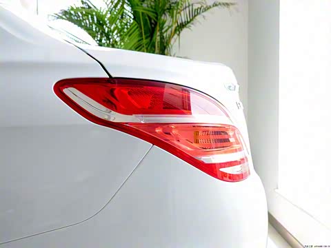 2014�� ������ ���� 1.6L �ֶ�������