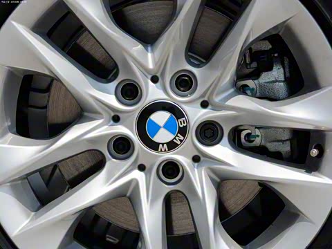 2014�� sDrive18i ������