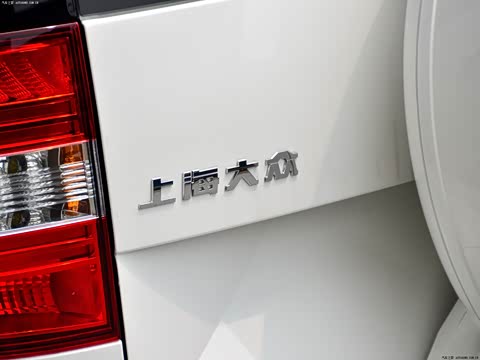 2014�� 1.6L �ֶ��Ųʰ�