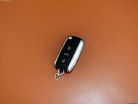 2014�� 4.0T V8 ��׼��